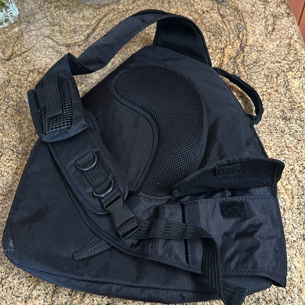 Everki Stile for Motion Sling Bag Black& Gray